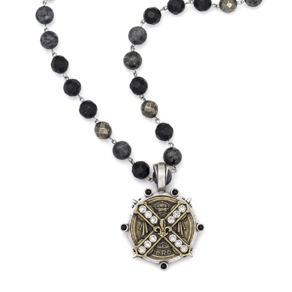 28” Nightfall Mix with Swarovski Cuvee Medallion - Picture 2 of 2